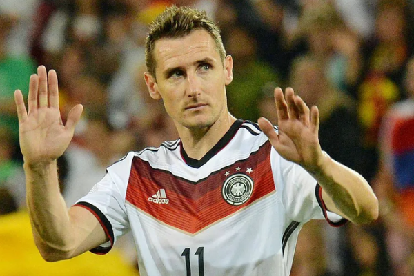 德國(guó)足球歷史盤帶突破最好的球員是誰？