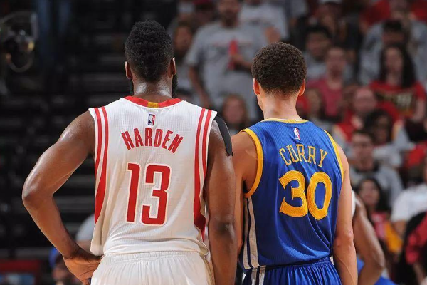 庫里和哈登誰的個(gè)人能力更強(qiáng)？