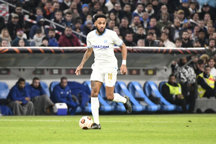 奧巴梅揚(yáng)：我們作為一個(gè)團(tuán)隊(duì)?wèi)?zhàn)斗，教練希望我們做一些偉大的事情