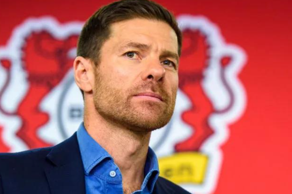 勒沃庫森現(xiàn)任主教練是誰？