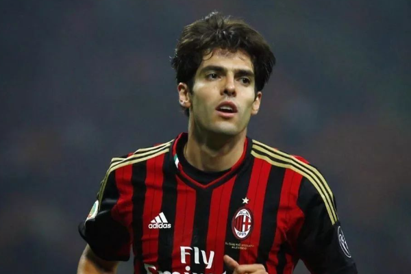 卡卡退役后去干什么了？